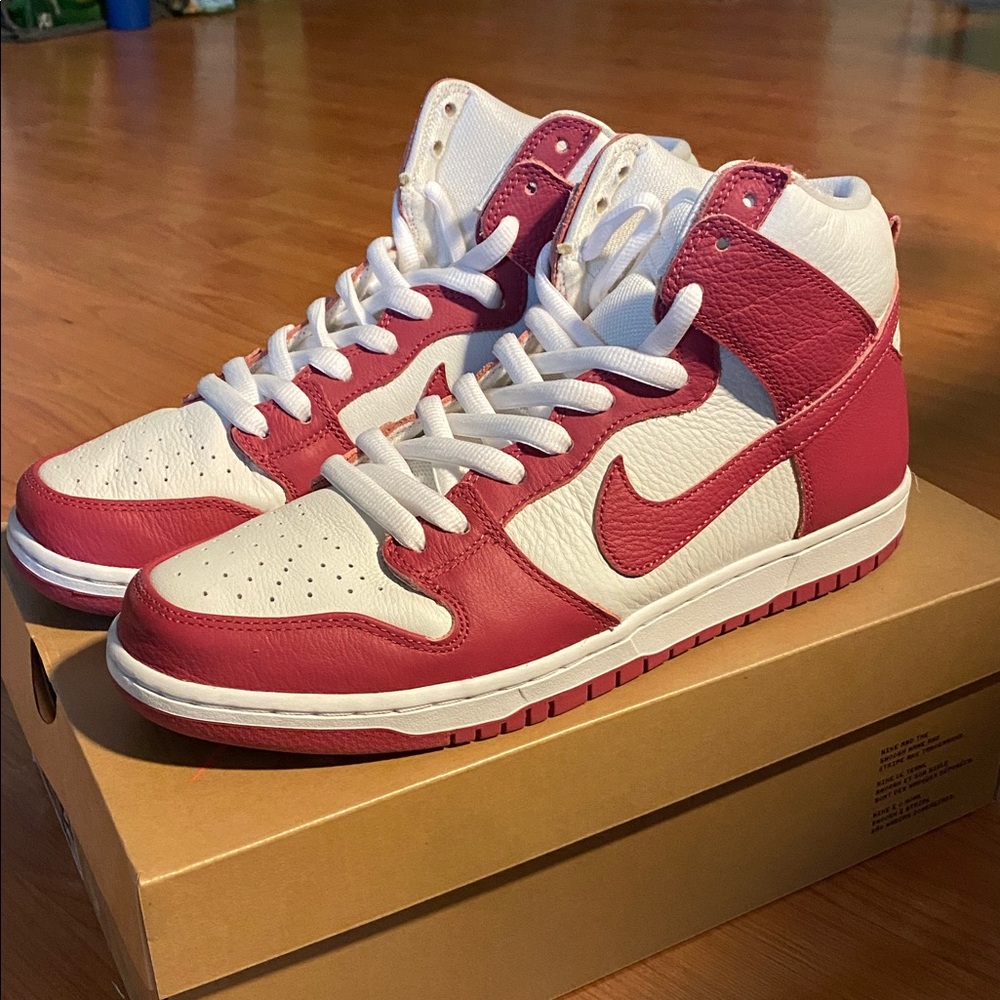 Nike Dunks